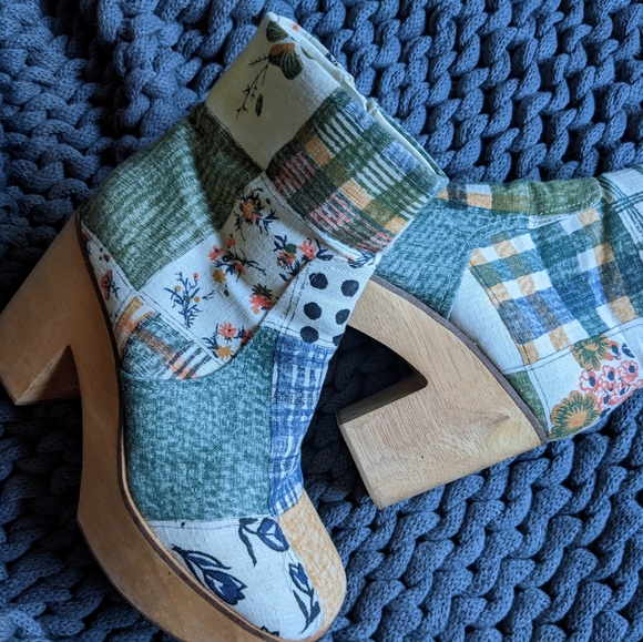 Charlotte Stone platform heeled boots - Picture 5 of 9